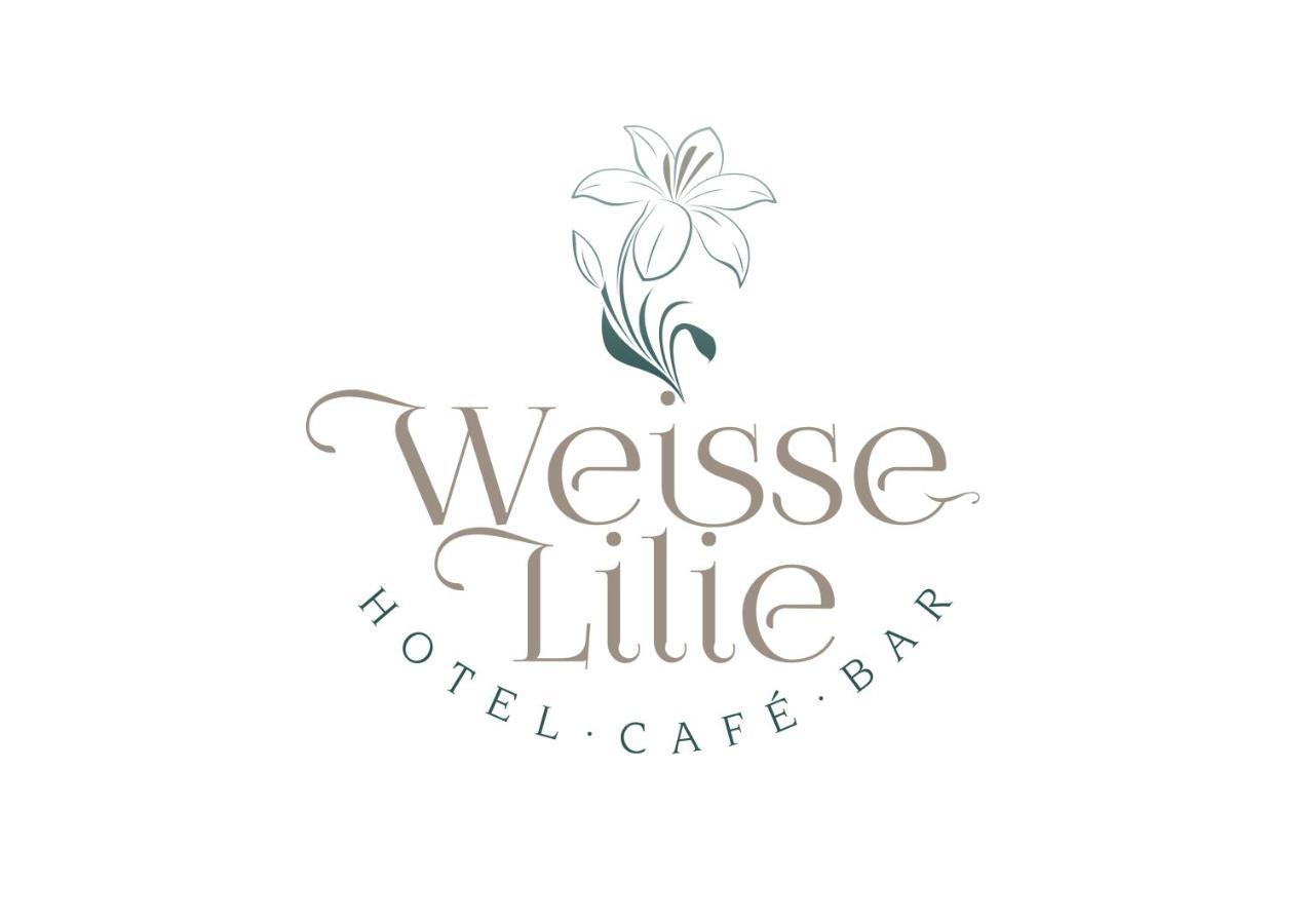 Hotel Weisse Lilie - B&B Rio di Pusteria ภายนอก รูปภาพ